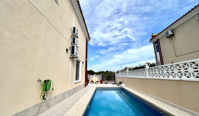 Brukt - Rekkehus - Orihuela Costa - Dehesa de Campoamor
