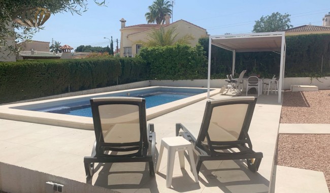 Resale - Villa - Ciudad Quesada/Rojales - Central Quesada