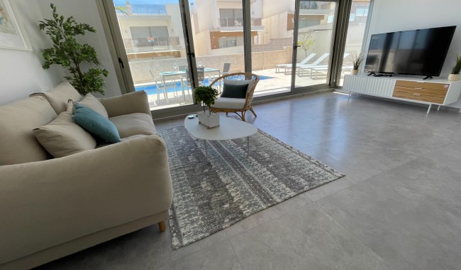 Resale - Villa - Villamartín