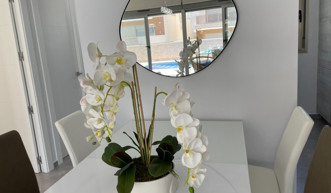 Resale - Villa - Villamartín