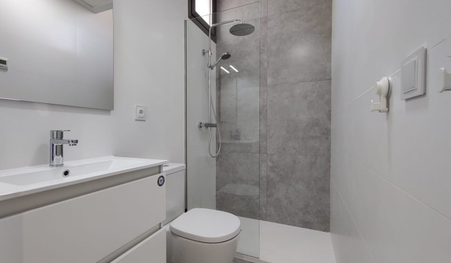 Resale - Villa - Villamartín