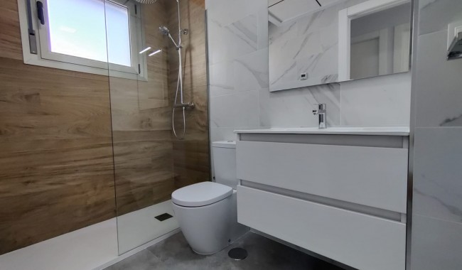 Resale - Villa - Villamartín