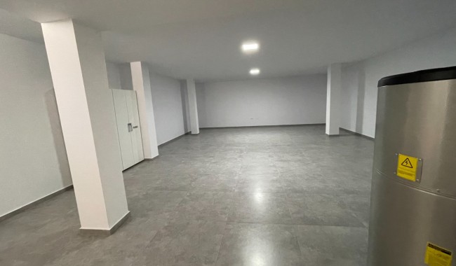 Resale - Villa - Villamartín