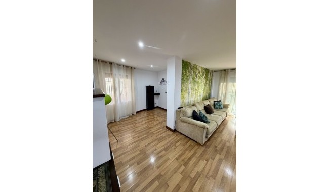 Segunda mano - Apartamento - Benferri