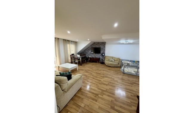 Segunda mano - Apartamento - Benferri