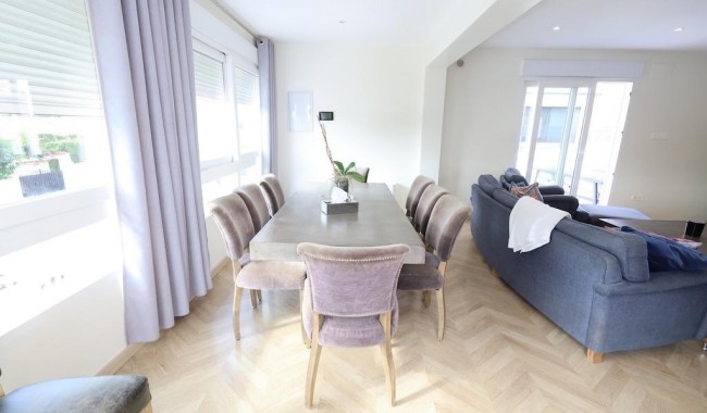Resale - Villa - Torrevieja - Los Balcones