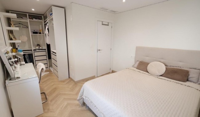 Resale - Villa - Torrevieja - Los Balcones