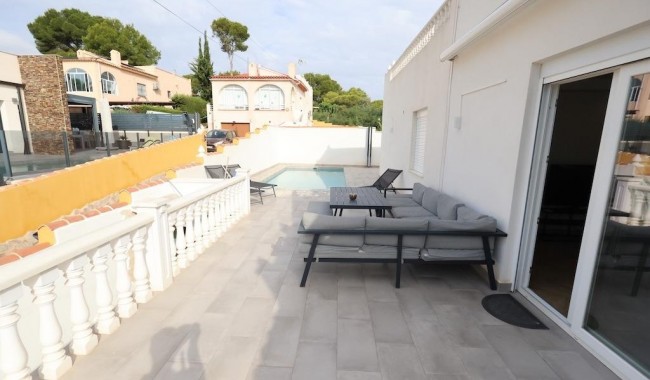Resale - Villa - Torrevieja - Los Balcones