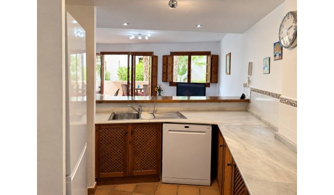 Resale - Apartment - Punta Prima