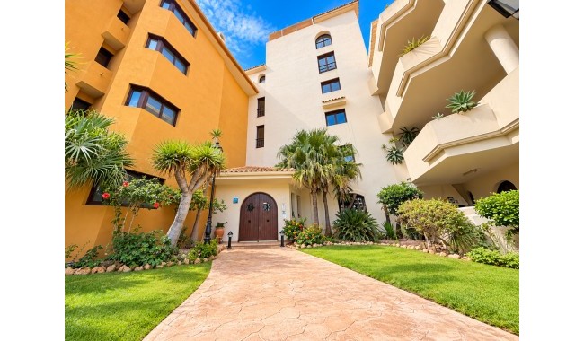 Resale - Apartment - Punta Prima