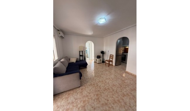 Resale - Townhouse - Orihuela - LAS FILIPINAS