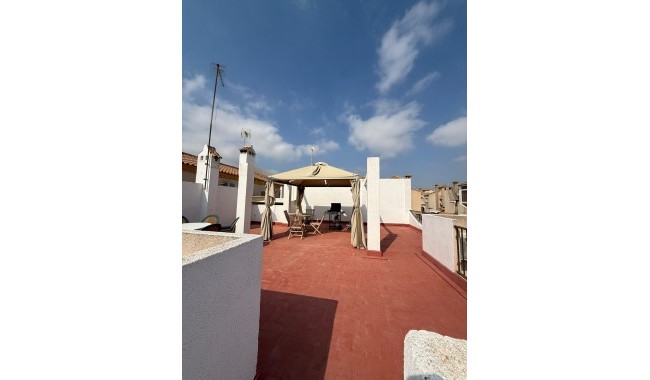 Resale - Townhouse - Orihuela - LAS FILIPINAS