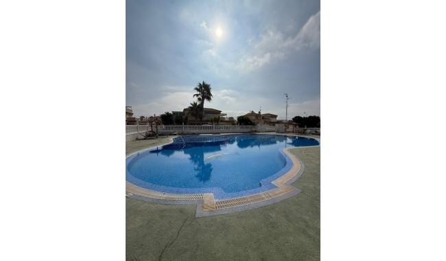 Resale - Townhouse - Orihuela - LAS FILIPINAS