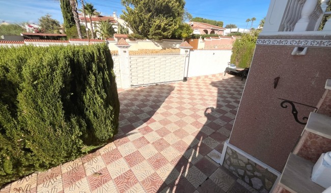 Resale - Villa - Ciudad Quesada/Rojales - Central Quesada