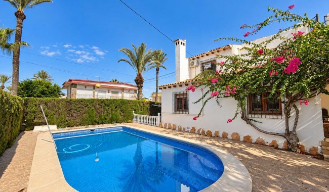 Brukt - Villa - Cabo Roig