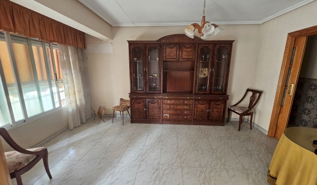 Resale - Apartment - Guardamar