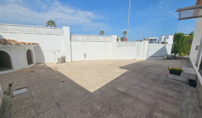 Resale - Villa - San Fulgencio - El Oasis