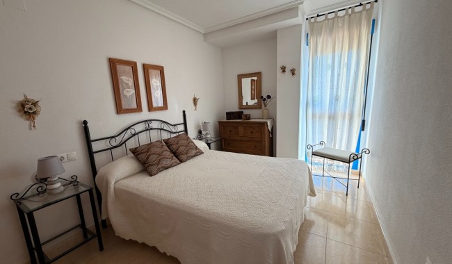 Resale - Apartment - Guardamar - SUP 7