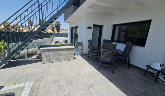 Resale - Semi-detached - Torrevieja - Los Frutales