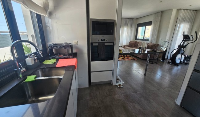 Resale - Semi-detached - Torrevieja - Los Frutales