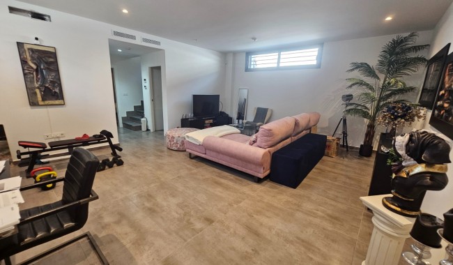 Resale - Semi-detached - Torrevieja - Los Frutales