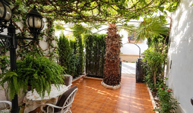 Resale - Apartment - Orihuela Costa - PAU 8