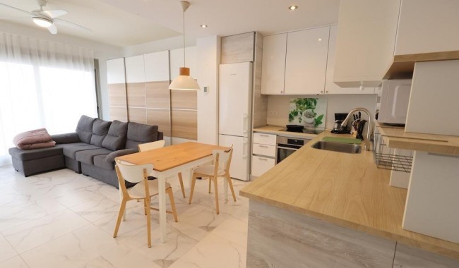 Resale - Villa - Orihuela Costa - Villamartín
