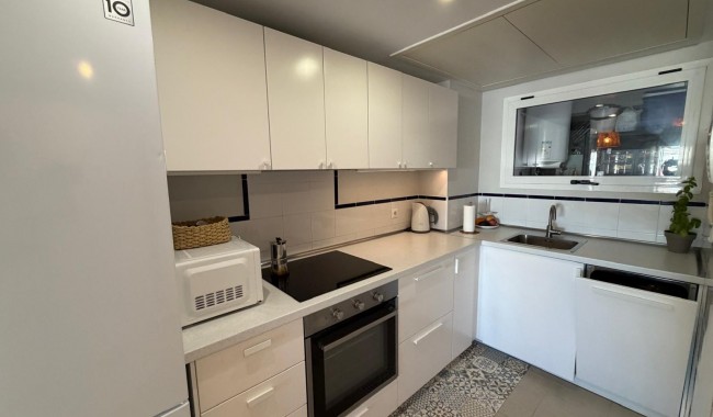 Resale - Apartment - Orihuela Costa - Punta Prima