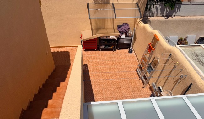 Brukt - Vertikaldelt - Los Montesinos - Urbanizacion montesol