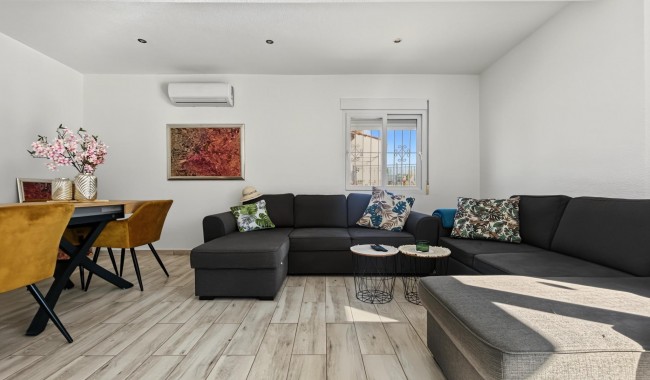Resale - Villa - Pilar de La Horadada - Pinar de Campoverde