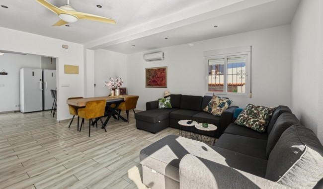 Resale - Villa - Pilar de La Horadada - Pinar de Campoverde