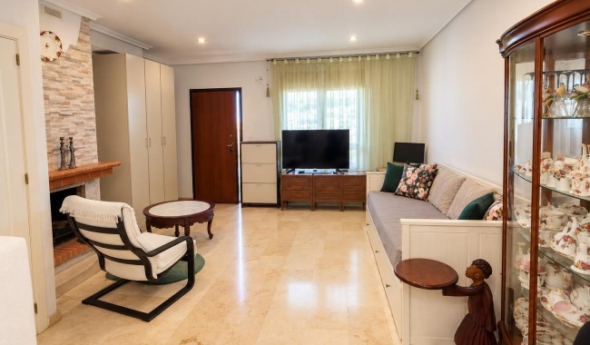 Resale - Apartment - Orihuela Costa - PAU 8