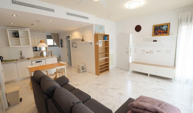 Resale - Villa - Orihuela Costa - Villamartín