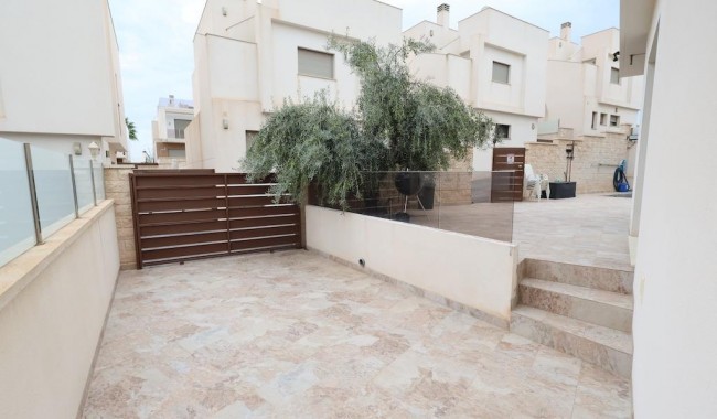 Resale - Villa - Orihuela Costa - Villamartín