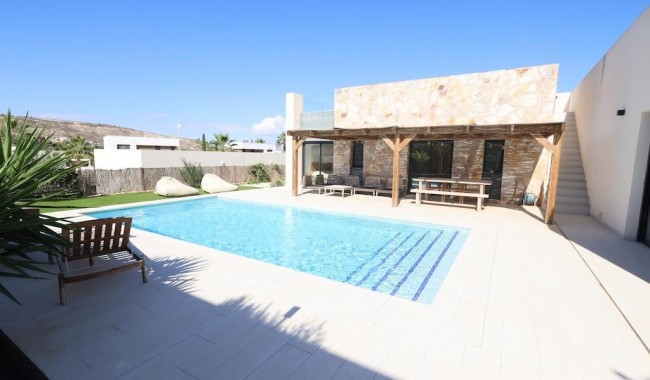 Resale - Villa - Algorfa - Comunidad Valenciana