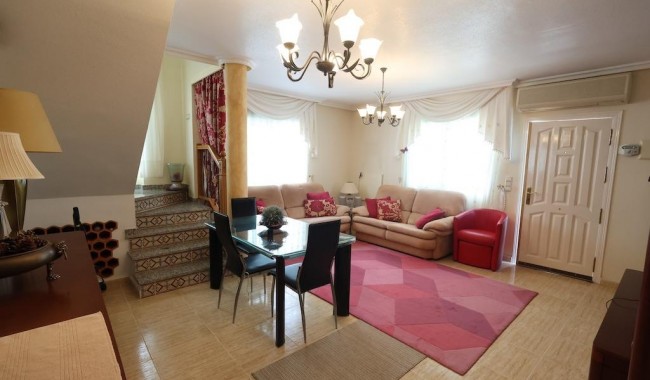 Resale - Villa - Orihuela Costa - Villamartín-Las Filipinas