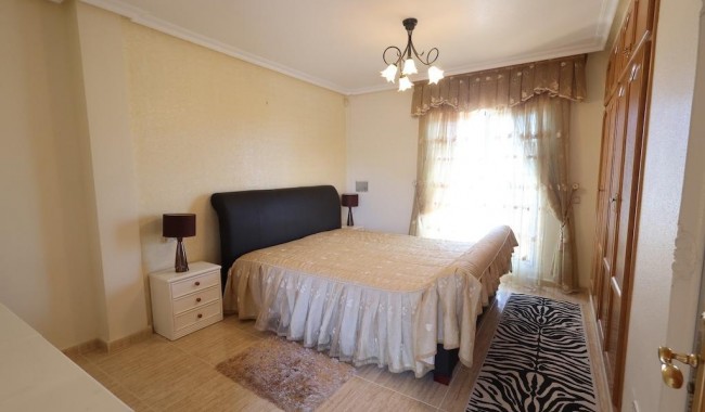 Resale - Villa - Orihuela Costa - Villamartín-Las Filipinas