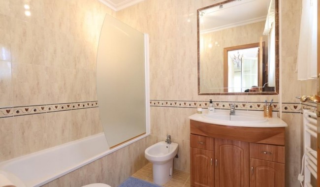Resale - Villa - Orihuela Costa - Villamartín-Las Filipinas