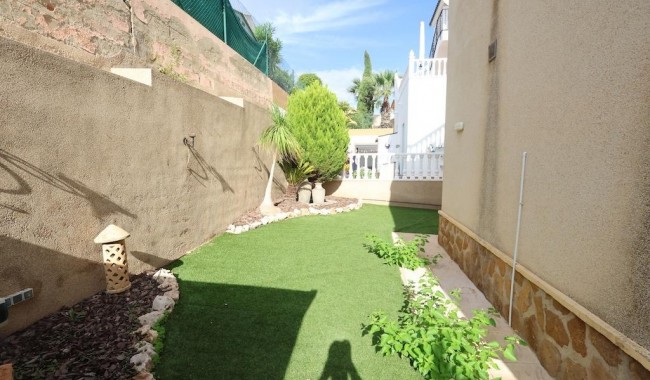 Resale - Villa - Orihuela Costa - Villamartín-Las Filipinas