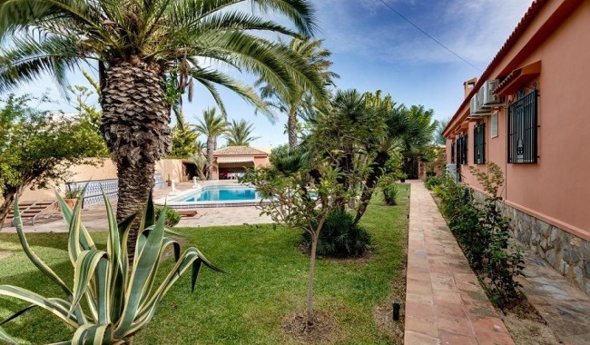 Brukt - Villa - Torrevieja - Torreta florida