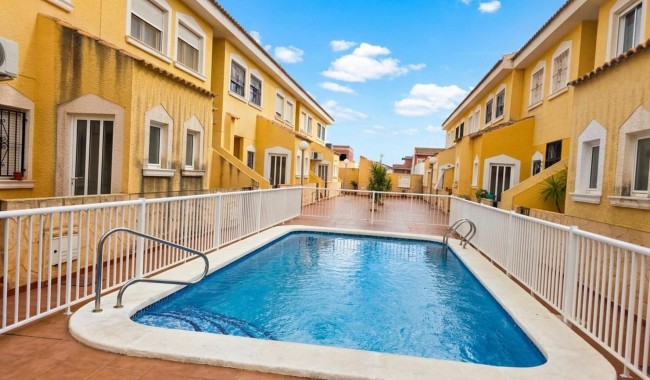 Resale - Apartment - Formentera del Segura