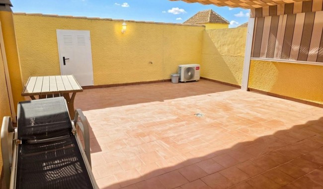 Resale - Apartment - Formentera del Segura