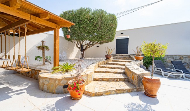 Brukt - Villa - Orihuela Costa - Villamartin