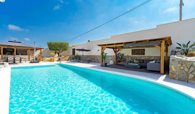 Brukt - Villa - Orihuela Costa - Villamartin