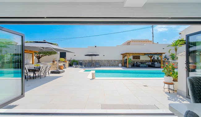 Brukt - Villa - Orihuela Costa - Villamartin