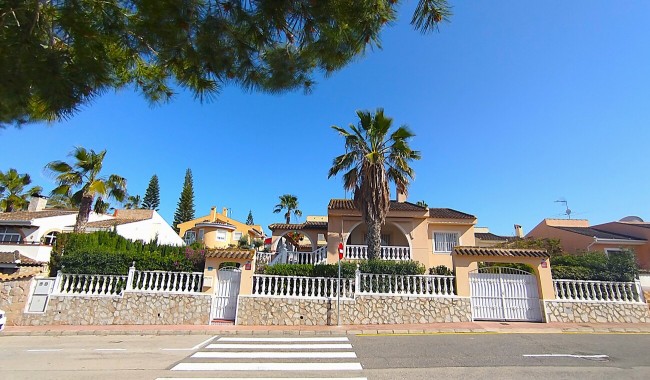 Villa - Begagnad - Rojales - La Marquesa Golf - Costa Blanca