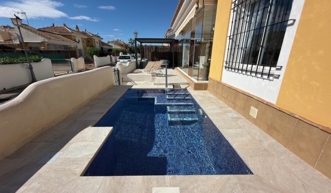 Brukt - Villa - Los Montesinos - Urbanizacion montesol