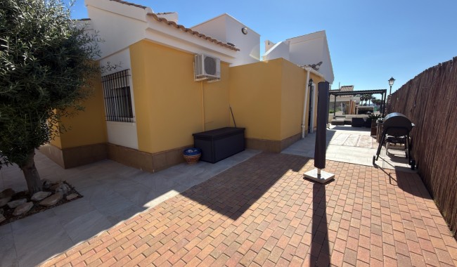 Brukt - Villa - Los Montesinos - Urbanizacion montesol