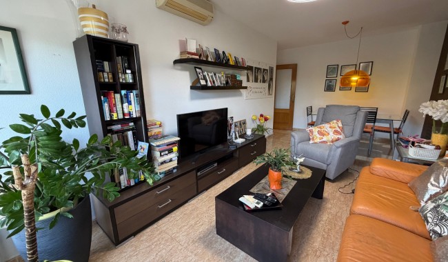 Resale - Apartment - Pilar de La Horadada - Pilar de la Horadada