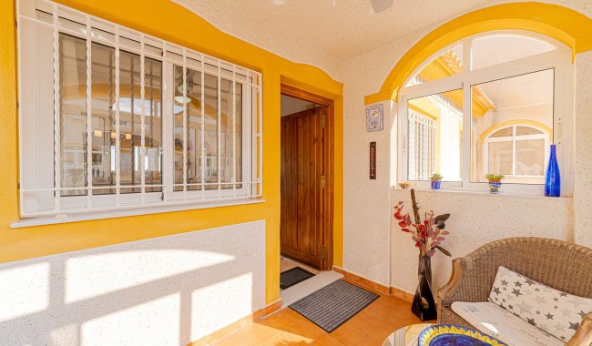 Sprzedaż - Apartament - Guardamar - El Edén - Los Estaños